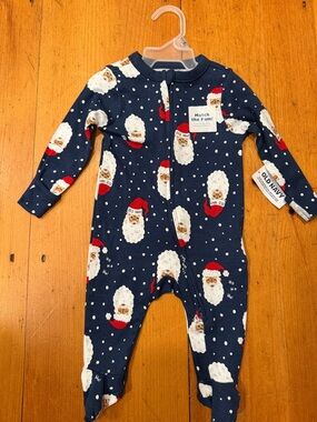 Old Navy Santa Print Kids Footed One-Piece Pajamas Christmas Baby Sleeper